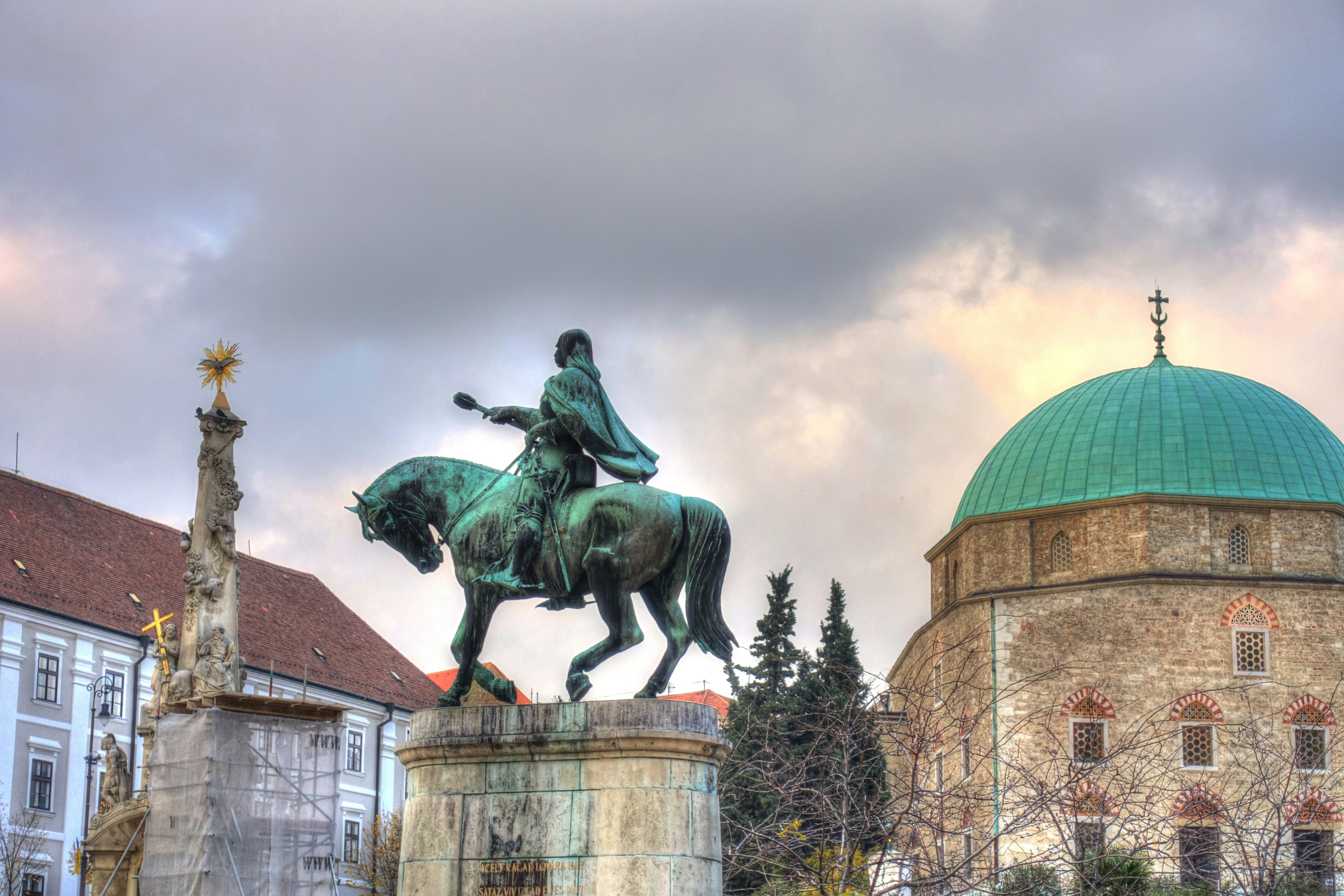 72 pécs.webp